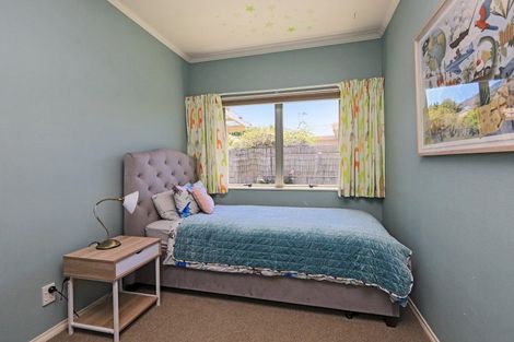 Photo of property in 219 Mcleod Street, Camberley, Hastings, 4120