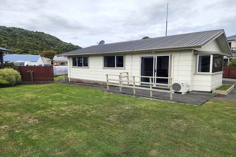 Photo of property in 205 Main South Road, Karoro, Greymouth, 7805