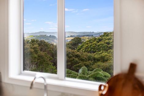 Photo of property in 49 Cleat Street, Whitby, Porirua, 5024