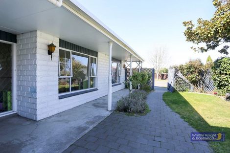 Photo of property in 5 Cherrywood Place, Redwood, Christchurch, 8051