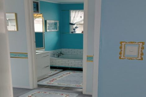 Photo of property in 11 Iredale Road, Hawera, 4610