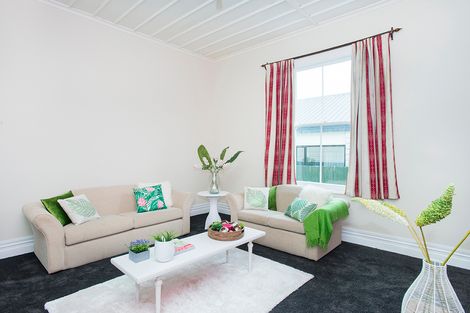 Photo of property in 100 Ormond Road, Whataupoko, Gisborne, 4010