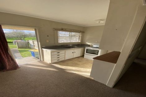 Photo of property in 29 Golf Road, New Lynn, Auckland, 0600