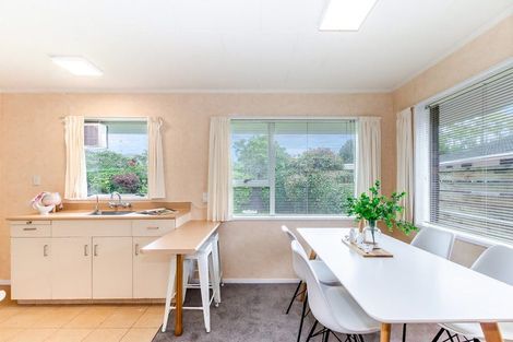 Photo of property in 19a Rewarewa Crescent, Waikanae, 5036