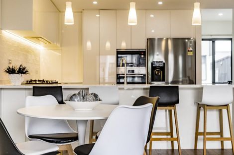 Photo of property in 72 Te Oneroa Way, Long Bay, Auckland, 0630