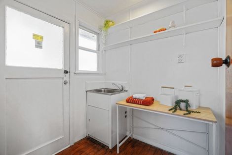 Photo of property in 61 Hillary Crescent, Upper Riccarton, Christchurch, 8041