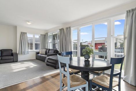 Photo of property in 90 Bellevue Road, Brookfield, Tauranga, 3110