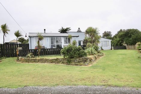 Photo of property in 23 Nash Parade, Foxton Beach, Foxton, 4815