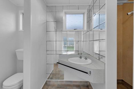 Photo of property in 1 Augustus Earle Place, Pukehangi, Rotorua, 3015