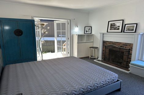 Photo of property in 50 Peter Terrace, Castor Bay, Auckland, 0620