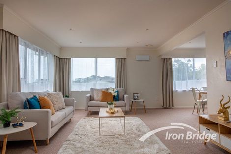 Photo of property in 78 Gloaming Hill, Titahi Bay, Porirua, 5022