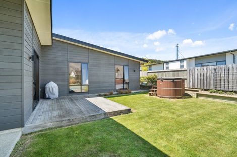 Photo of property in 9 Centre Crescent, Wanaka, 9305