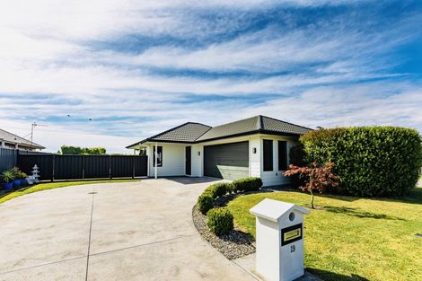 Photo of property in 19 Mcnaughton Place, Onekawa, Napier, 4110