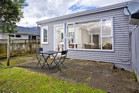 Photo of property in 1/41 Shakespeare Road, Milford, Auckland, 0620