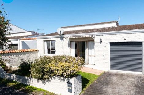 Photo of property in 1/1 Akehurst Avenue, New Lynn, Auckland, 0600
