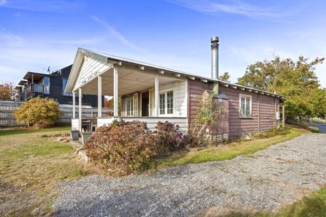 Photo of property in 3 Bernard Street, Two Mile Bay, Taupo, 3330