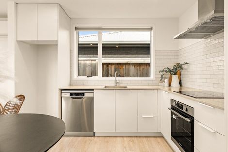 Photo of property in 5 Oioi Lane, Poike, Tauranga, 3112