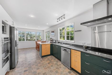 Photo of property in 14 Chichester Drive, Pinehaven, Upper Hutt, 5019