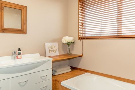 Photo of property in 14 Gladstone Street, Westport, 7825