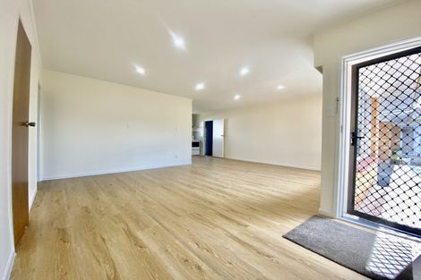 Photo of property in 2/16 Rose Road, Papatoetoe, Auckland, 2025