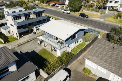 Photo of property in 131a Oceanview Road, Mount Maunganui, 3116