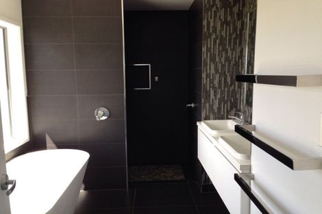 Photo of property in 18 Milano Boulevard, Karaka, Papakura, 2113