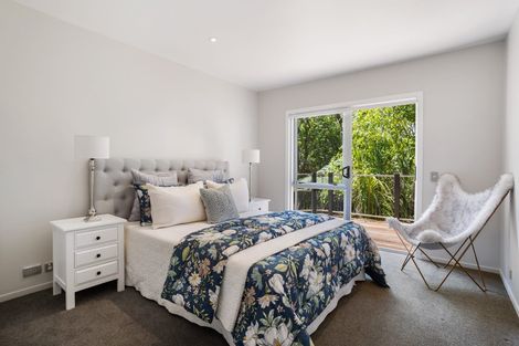 Photo of property in 18 Kereru Grove, Greenhithe, Auckland, 0632