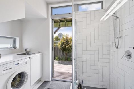 Photo of property in 14a Holiday Road, Stanmore Bay, Whangaparaoa, 0932