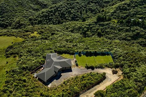 Photo of property in 69 Kaitangata Crescent, Kelson, Lower Hutt, 5010