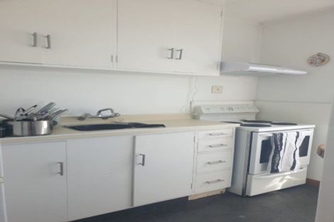 Photo of property in Churchill Flats, 213 The Terrace, Wellington Central, Wellington, 6011