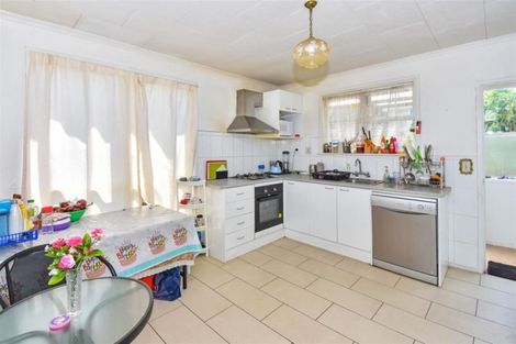 Photo of property in 45g Halver Road, Manurewa East, Auckland, 2102