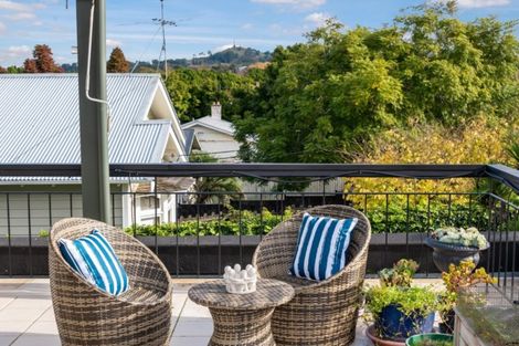 Photo of property in 2/8 Rotomahana Terrace, Remuera, Auckland, 1050