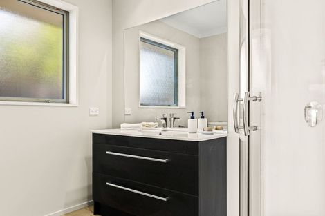 Photo of property in 14 Shadbolt Lane, Rolleston, 7614