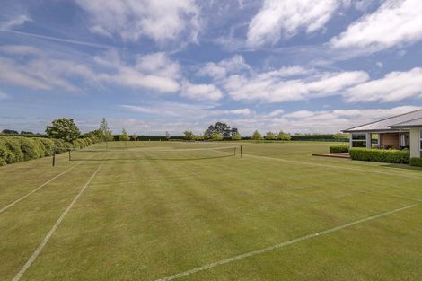 Photo of property in 1/456 Curraghs Road, West Melton, Christchurch, 7676