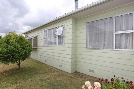 Photo of property in 20 Whyte Street, Foxton, 4814