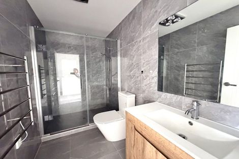 Photo of property in 75 Papatupu Way, Kumeu, 0810