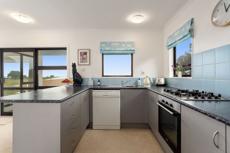 Photo of property in 2/227 Pohutukawa Avenue, Ohope, 3121