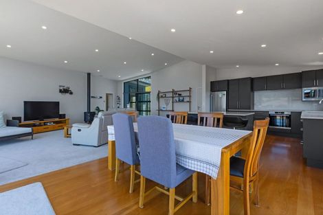 Photo of property in 11 Dudley Crescent, Cable Bay, 0420