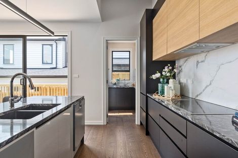 Photo of property in 3 May Potter Close, Oteha, Auckland, 0632