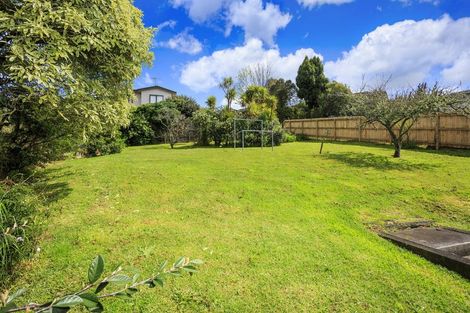 Photo of property in 3 Dunraven Place, Torbay, Auckland, 0630