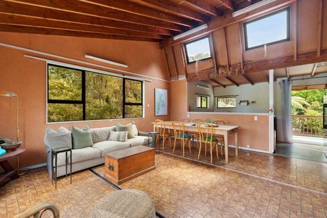 Photo of property in 33 Buckleton Road, Tawharanui Peninsula, Matakana, 0986