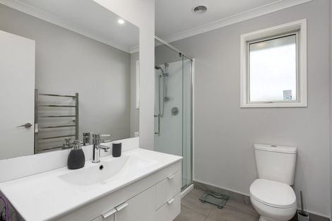 Photo of property in 21 Bob Carter Place, Welcome Bay, Tauranga, 3175