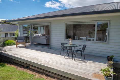 Photo of property in 14 Protea Drive, Cable Bay, 0420