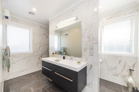 Photo of property in 33 Elmira Avenue, Hokowhitu, Palmerston North, 4410