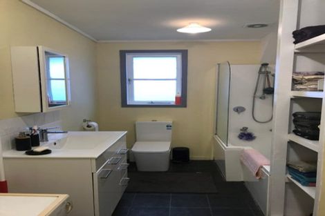 Photo of property in 20 Station Street, Tirau, 3410