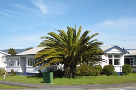 Photo of property in 16 Bentham Street, Westport, 7825