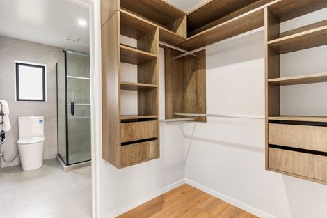 Photo of property in 43b Mirrabooka Avenue, Botany Downs, Auckland, 2010