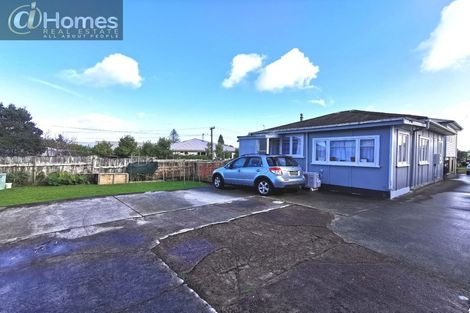Photo of property in 13 Lavelle Road, Henderson, Auckland, 0612