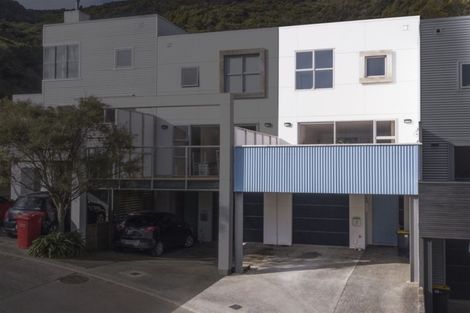 Photo of property in 49 Saddleback Grove, Karori, Wellington, 6012