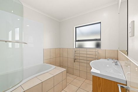 Photo of property in 253 Havelock Road, Akina, Hastings, 4122